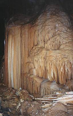 Large flowstone[PSwart]